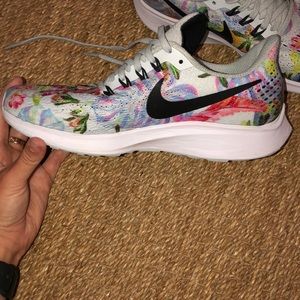 Nike Floral Athletic Shoes - Multicolor and Black